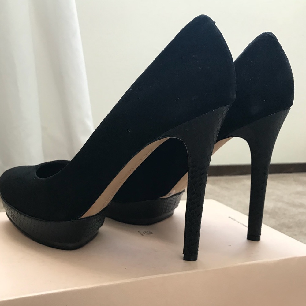Vince Camuto suede embossed leather platform heels